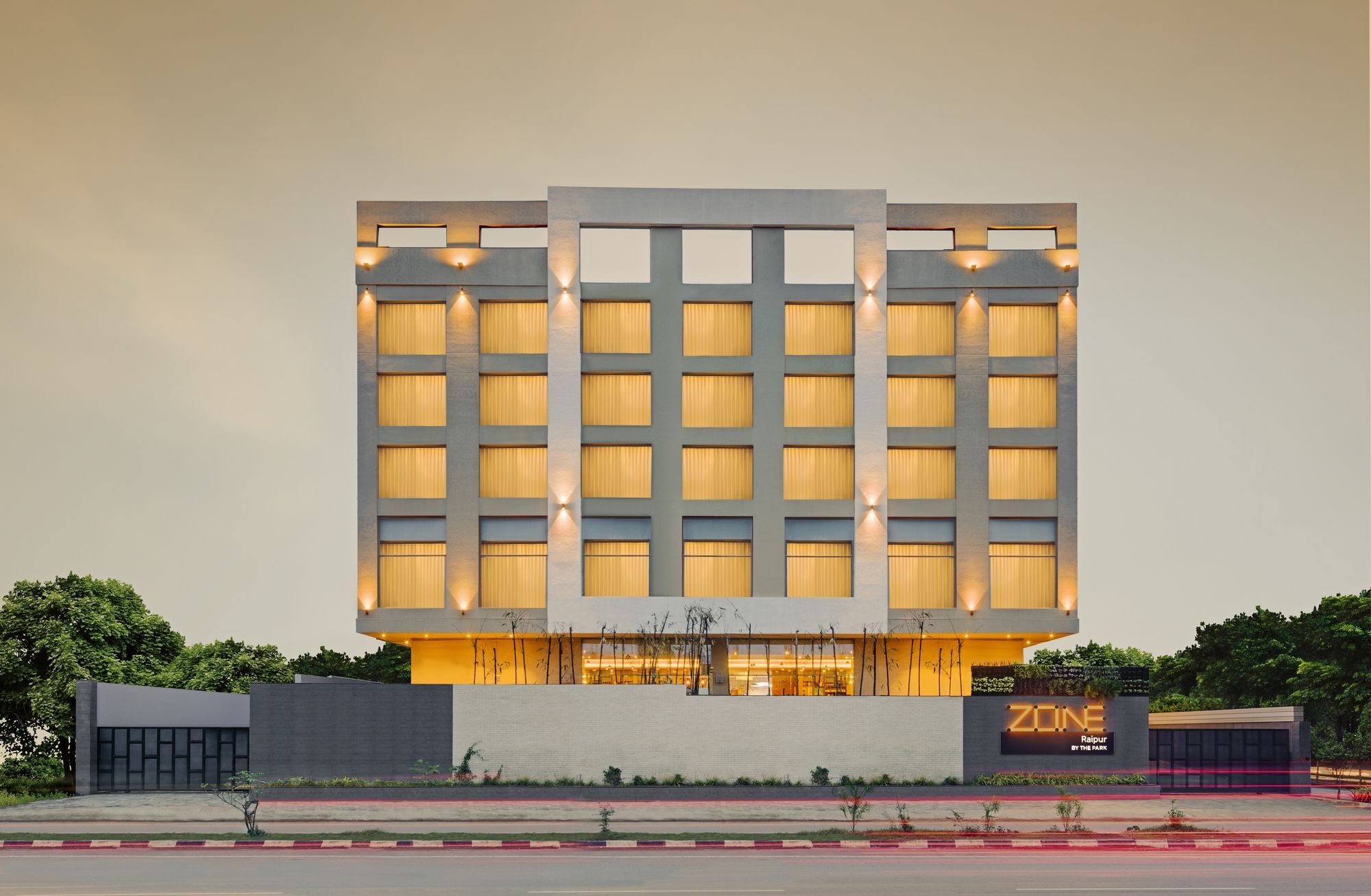 Zone By The Park Raipur Hotel Exterior foto